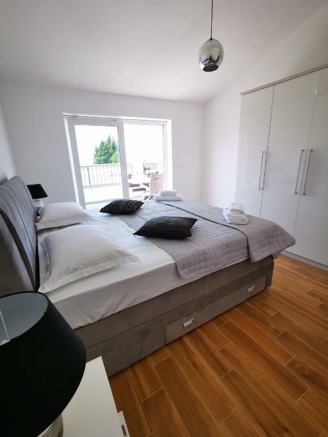 New Apartments 9 Minutes From Split Airport Kaštela Екстериор снимка