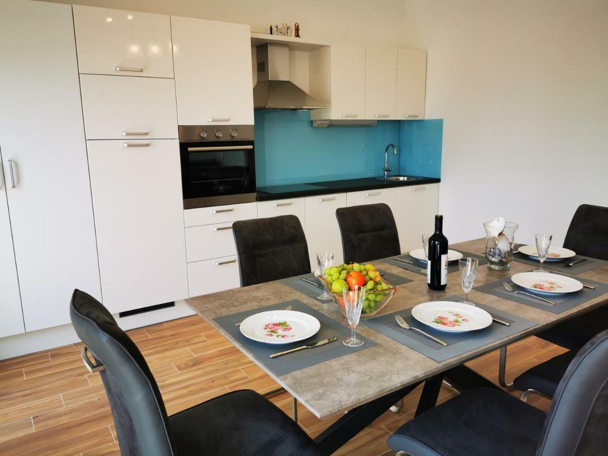 New Apartments 9 Minutes From Split Airport Kaštela Екстериор снимка